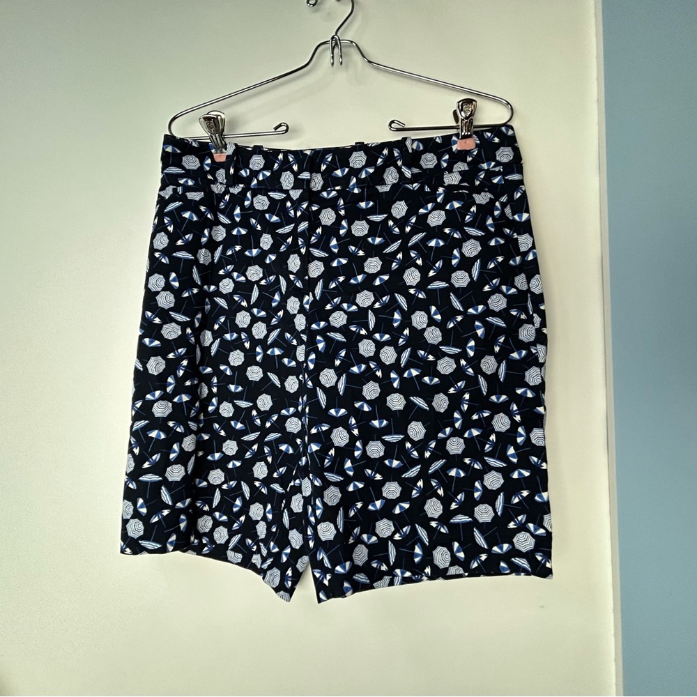 Talbots Petites Dark Blue with Umbrellas‎ Bermuda Shorts 6P